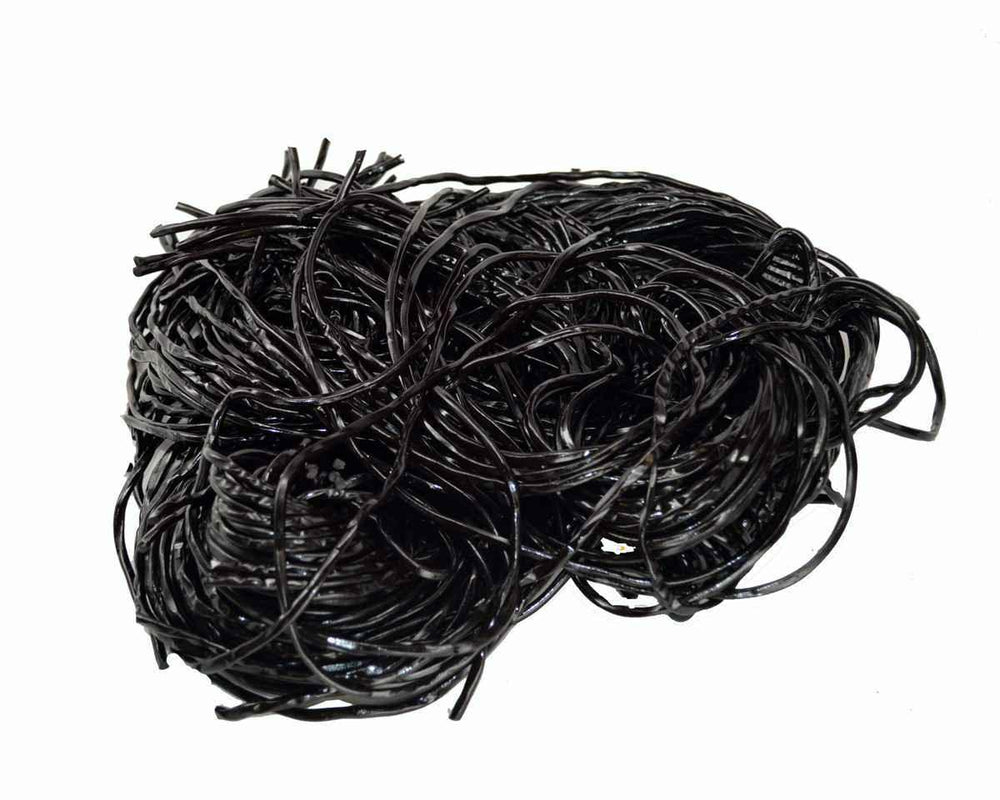 Licorice Laces Black - CandyFavorites