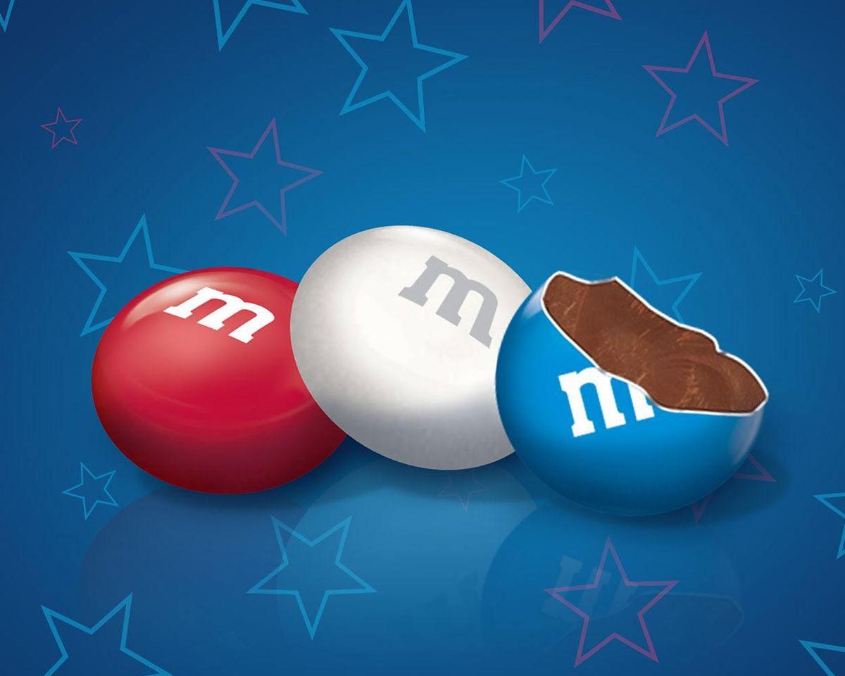 M&M's ® Patriotic Plain Mix Milk Chocolate Candies 62 oz. Jar - CandyFavorites