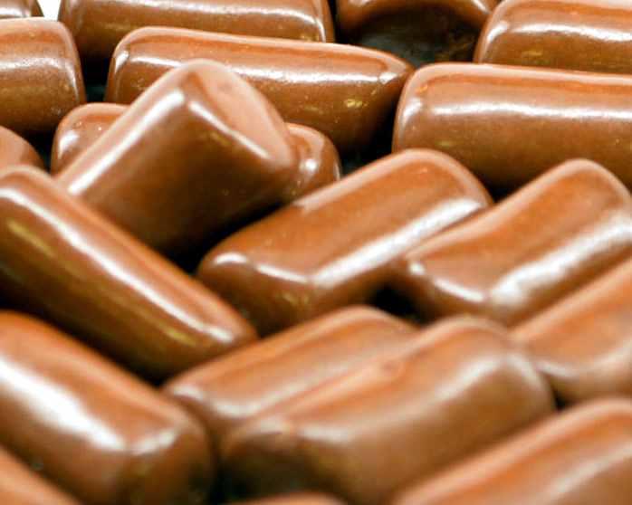 Tootsie Rolls Mini Bites Candy Coated Chews 36 Ounce Value Bag - 1 Unit – Candy