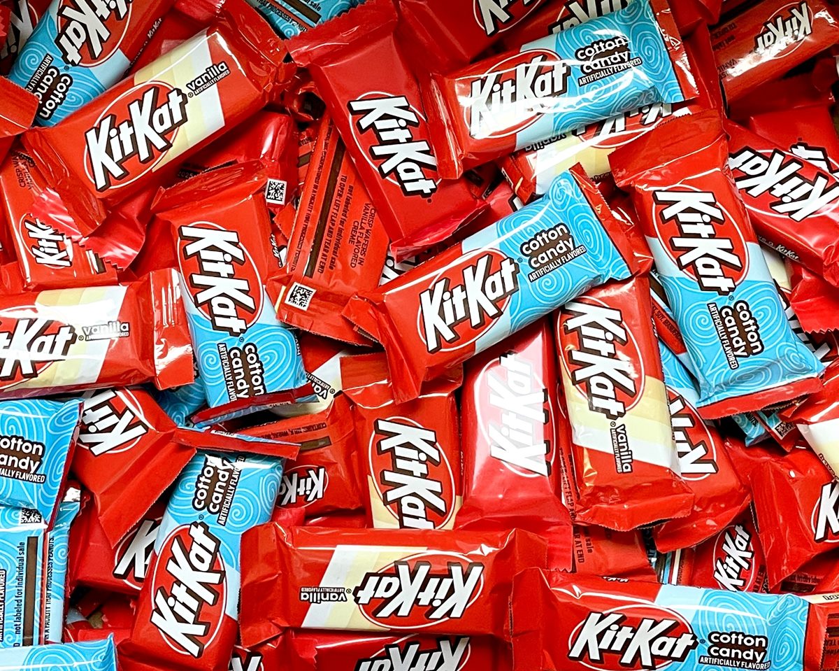 Milk Chocolate, Cotton Candy, and Vanilla Snack Size Kit Kat Bars Gift ...
