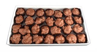 Blueberry Chocolate Clusters - 1 Pound Box