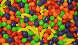 There are approximately 350 pieces in every pound of Runts Candy